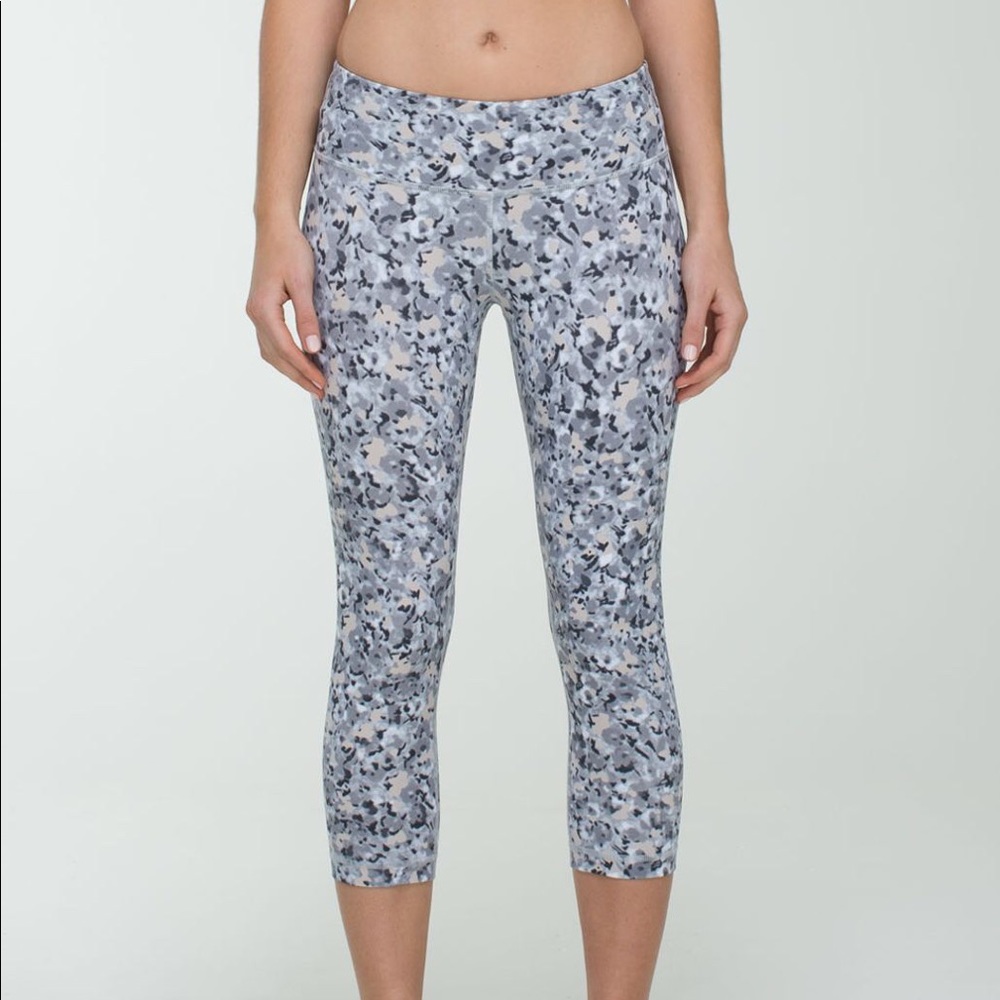 Lululemon Wunder Under Crop | Not So Petite Fleur